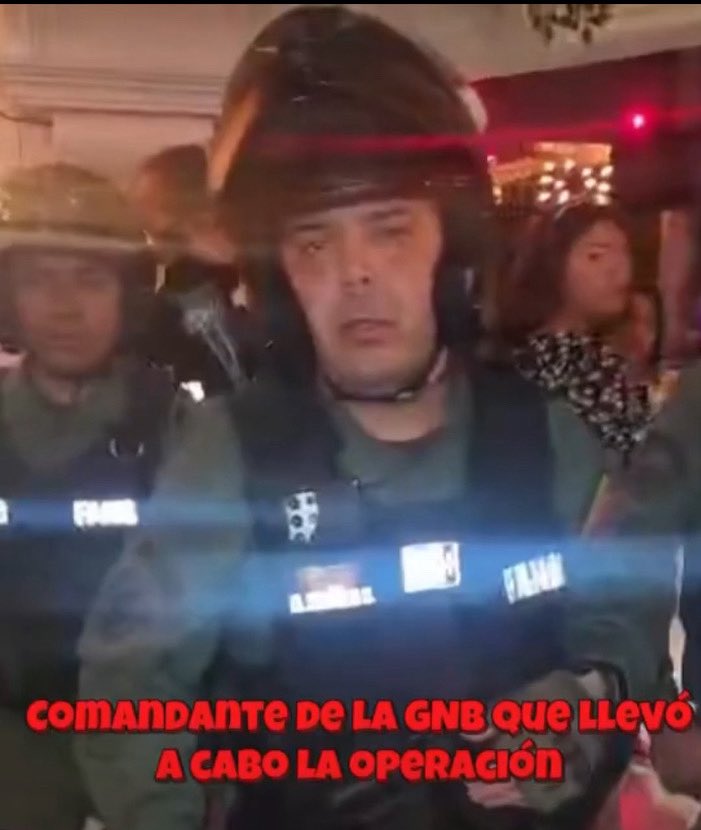 VictorUgas58's tweet photo. Se trata del Teniente Coronel Abraham José Escola Román, el Oficial de la Guardia Nacional Bolivariana de Venezuela que se prestó para abusar del poder y por órdenes de Emmanuel Marcano me llevó a la cárcel. https://t.co/EjYrvExnTU