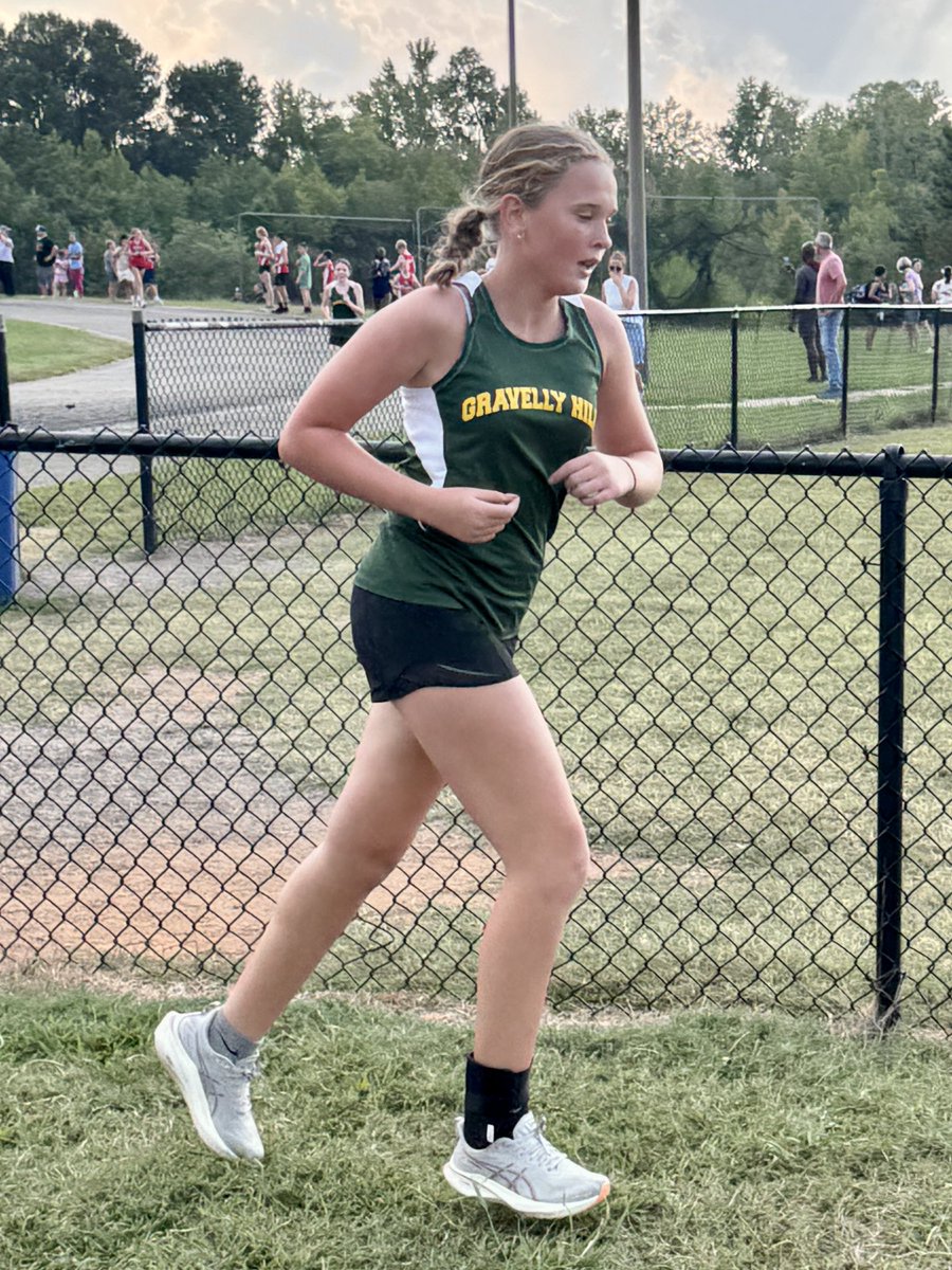 GHMS_Grizzlies's tweet photo. #GHMSAthletics | And here are some pics of the girls cross country team! #OurGravelly #GrizzlyStrong #GetInTheGame https://t.co/L3TSMNPK1Z