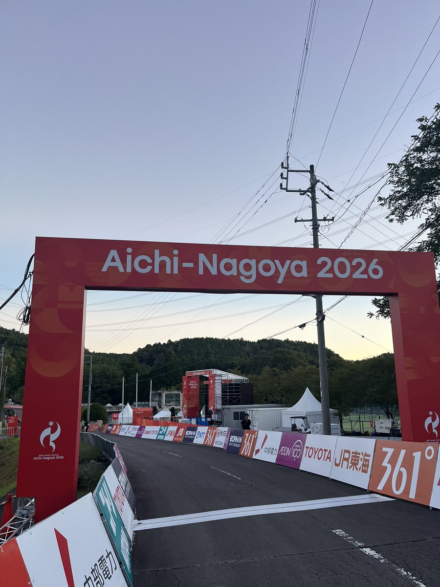 abarth44key's tweet photo. ロードレースの朝は早い https://t.co/y3KU3nm3C5