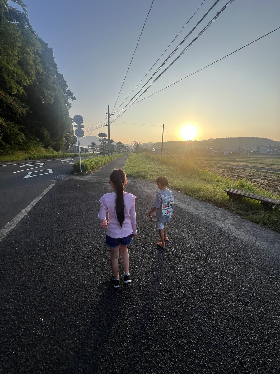logger_1303's tweet photo. 朝んぽ👧🧒 https://t.co/JChvcyFKeh