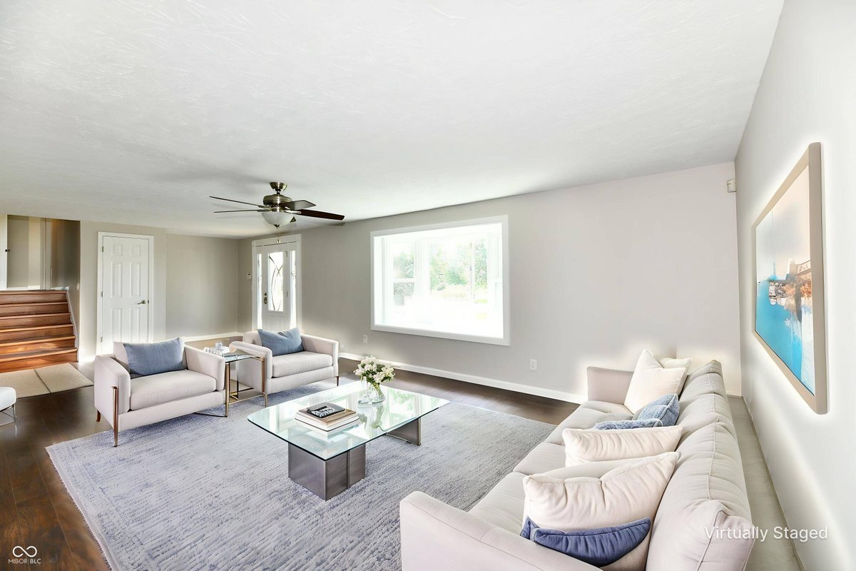 IndyCharlene's tweet photo. 1075 S 600 E, Greenfield, IN 46140 just hit the market!
Take a look at this awesome space: https://t.co/PVQ0JpSHgz https://t.co/sRewjuNX2v