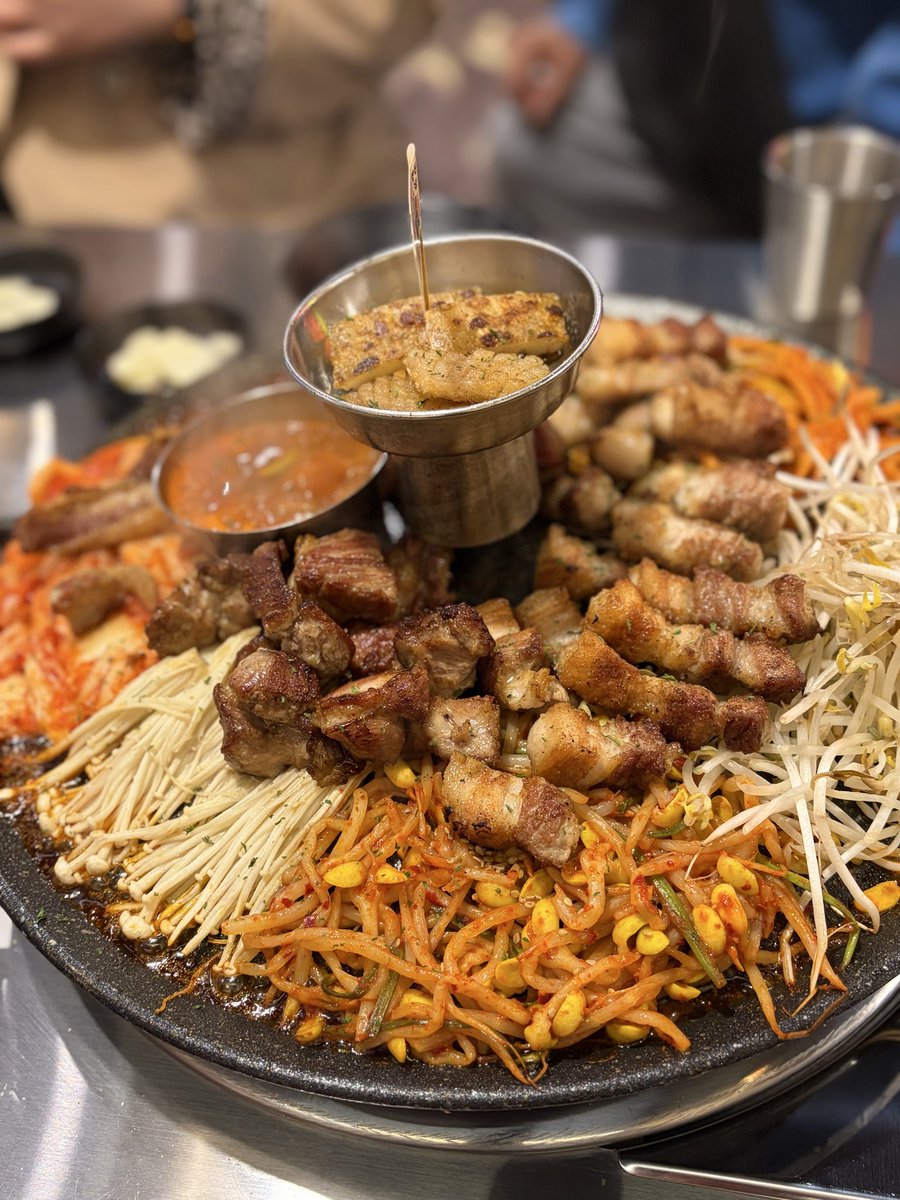 Coool0507's tweet photo. 요즘 다시 입맛이 도는중
덩달아 성욕도 올라오는… https://t.co/YvxUgbYffX