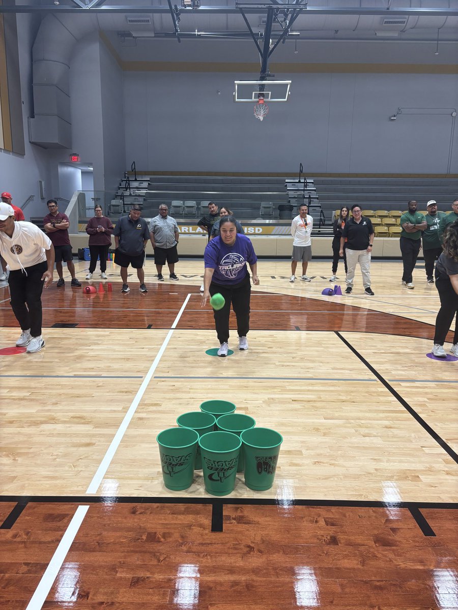 SpeedStacksInc's tweet photo. Great Professional Development session today with Harlandale ISD in San Antonio, TX. 

PE educators in all grade levels learning the benefits, stacking activities and how easy implementation of stacking can be in PE! 

Schedule your next district Professional Development with us! https://t.co/hVoIxFNnPo