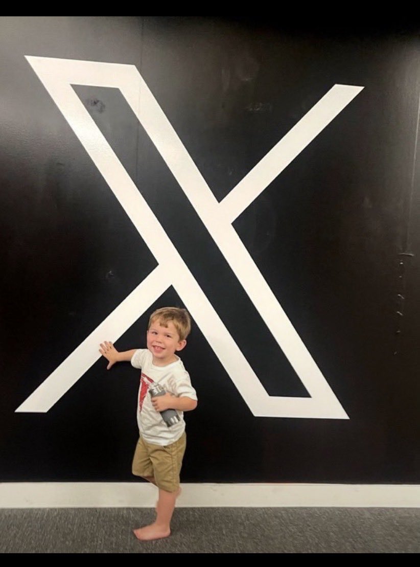 RocketManXn0's tweet photo. Elon Musk is asking: “Do you like little X?” ❤️
@elonmusk @HonestTakesX @elonmusk @SpaceX @Tesla @NASA @USATODAY @X https://t.co/nRHOp9wpDq