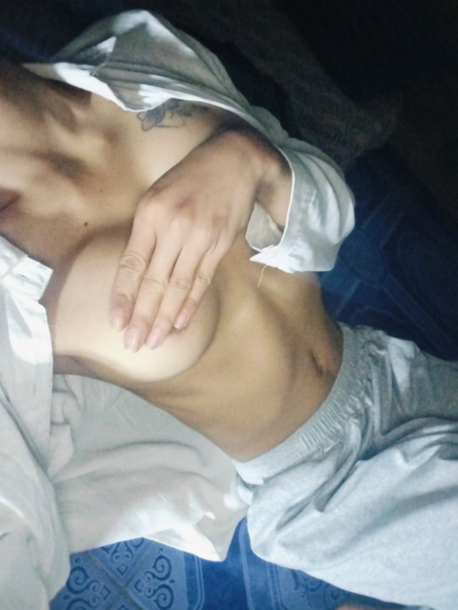 Goya29071998's tweet photo. เหงาทักแชท มาหาได้ อยากมีคนมาอยู่เคียงข้าง 🤫👌👉👈💦🤧🤫🤭😋🤤
 #บ้านกรวด https://t.co/eG0BaBmUy9
