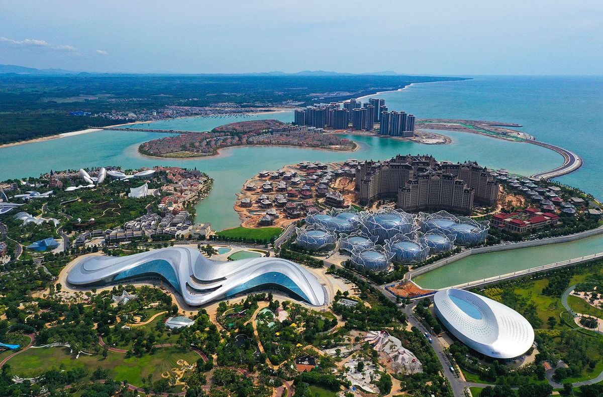 crx7601's tweet photo. 中国、ドバイを目指して2兆円投資した人工島「新築マンション39棟は一戸も売れず､廃墟に」 https://t.co/B2MyZEB33S