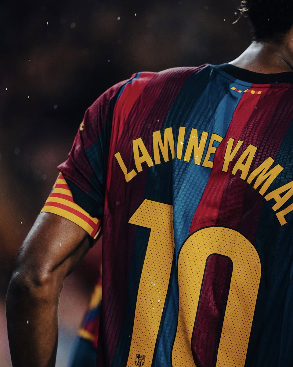 AccessYamal's tweet photo. Captain Lamine ©️❤️ https://t.co/Fa7RivDqA3