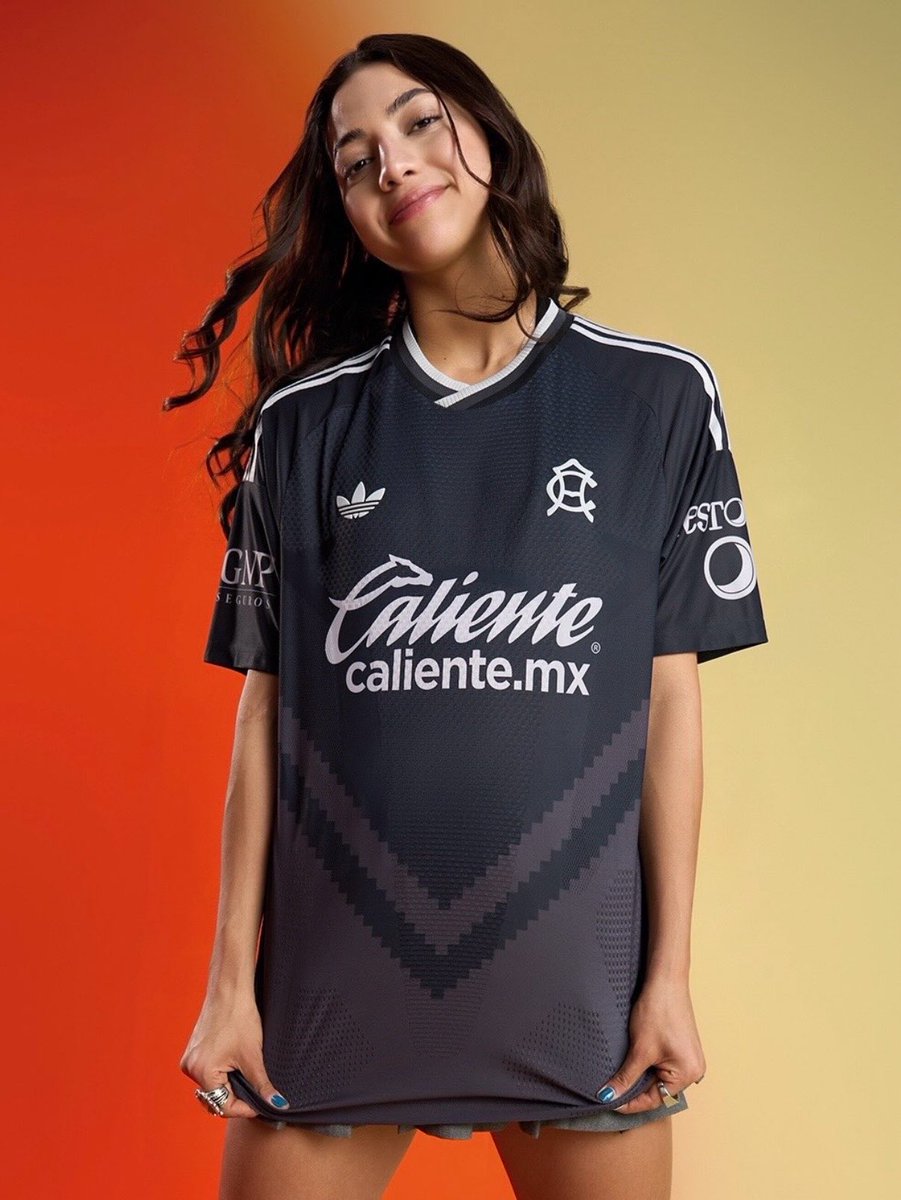 SoccerGirls_X's tweet photo. Montserrat Saldivar https://t.co/TmssFPsr7r