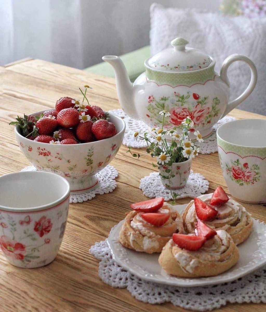 floresytes's tweet photo. ⠀⠀⠀💐 ⠀⠀ 𝑓𝑙𝑜𝑟𝑒𝑠𝑦𝑡𝑒𝑠 ⠀⎯⎯͟͟♥︎̼̻

𝑡𝑜: @versodelito
𝑓𝑟𝑜𝑚: Gala

❝ Te lo he dicho y te lo repito: tú eres mi sol. Estas flores amarillas son como tú: puras, llenas de luz, paz y la alegría de la primavera. ⟩ https://t.co/A1R07Lbf3Q