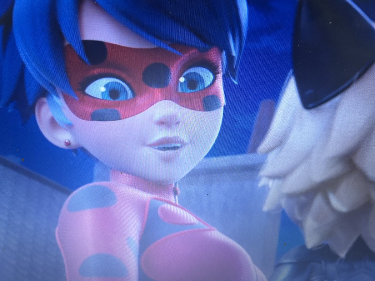 maribugsz's tweet photo. vi alguem chamando #ela de mommybug n consigo mais ver ela normalmente dps disso https://t.co/fPITKR062P