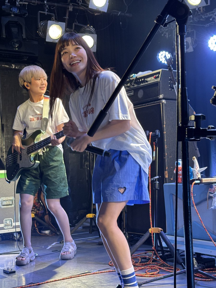 daralvlv's tweet photo. おはチッチさん
今日は暑くなるのかな〜
猫のためにエアコンかけて仕事行かなくちゃね〜
#セントチヒロ・チッチ https://t.co/gjA81m6x2Z