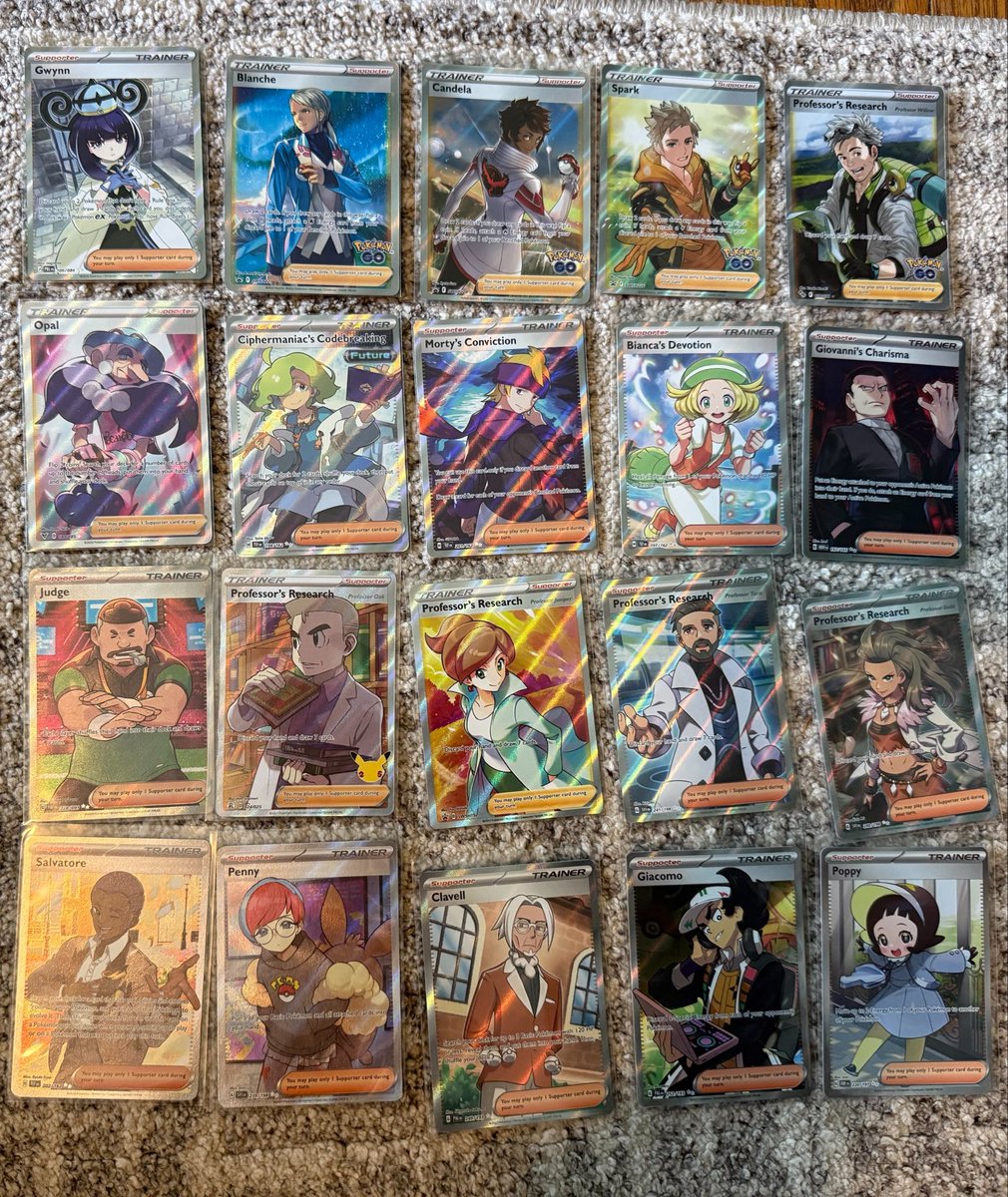omgbogus's tweet photo. Anyone interested in some Full Art Trainers?? Looking to move this as a lot preferably. Market has them at $216, take mine for $175 shipped with tracking. ✨ https://t.co/dfQdEInSJb