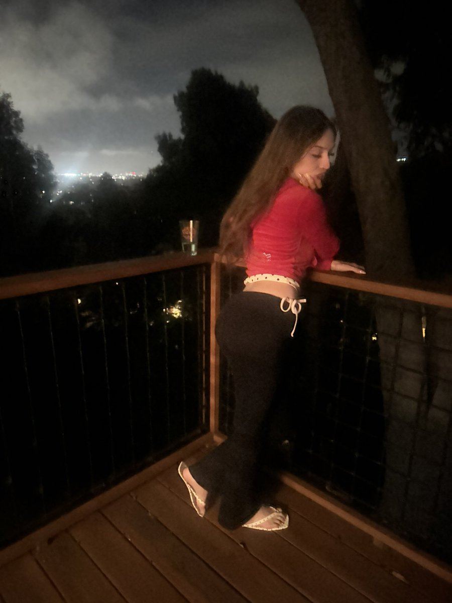 princesaadiary's tweet photo. views thru and thru ❤️‍🔥 https://t.co/SVpxUJh8NF