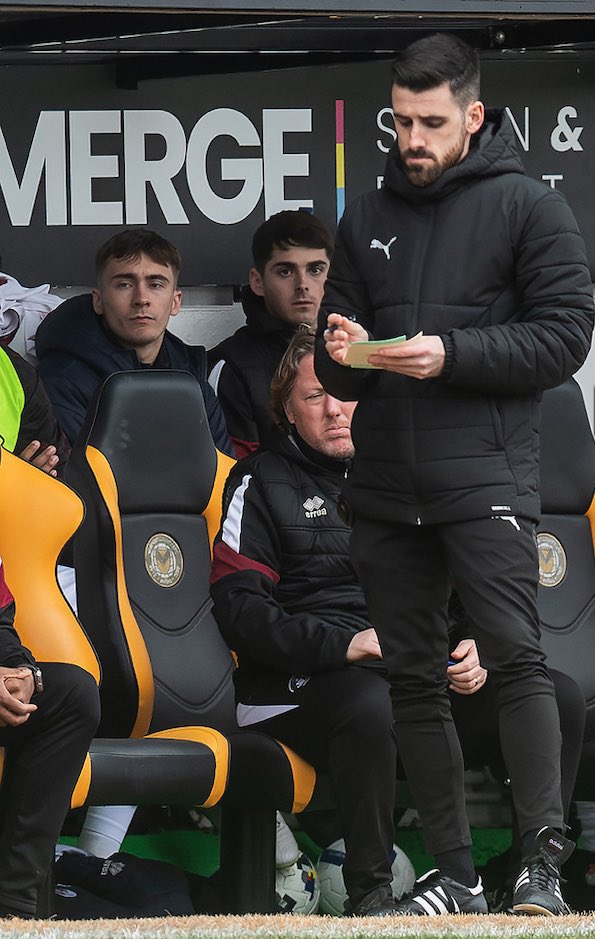 tinpotnproud's tweet photo. 🔱 Aaron Farmer has been appointed to referee tomorrow’s EFL Trophy match. It will be the first time he has taken charge of a Crawley game. His most recent involvement came as Fourth Official for the Reds’ win away at Newport towards the end of last season.

#MKDvCRA https://t.co/FqalCtTXUj