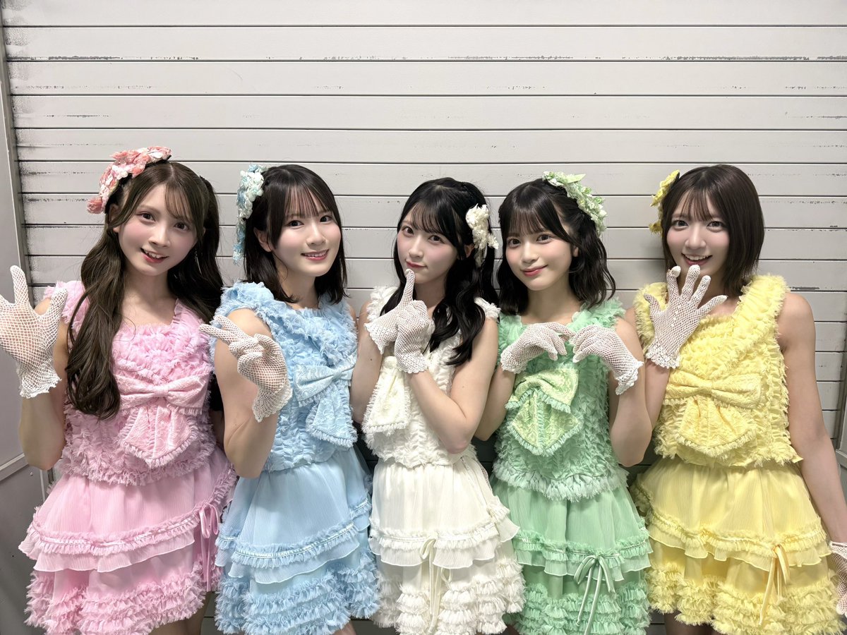 Knights_akb's tweet photo. おはみずみん☀️

福岡握手会お疲れ様🫧台風が心配だったけど開催できてよかったね✨

ユニットで7時12分の初恋を披露したんだ！ピンクの衣装も似合ってるね可愛い✨

これからも地方握手会が楽しみになったね！みずしもとが並んでるめっちゃ可愛い☺️✨

#水島美結
#みずみんめーる https://t.co/6wehPyLbrx