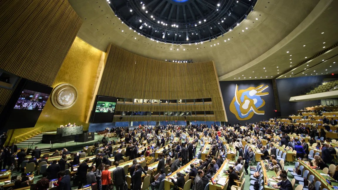 Gmortiz61's tweet photo. ONU. "LA" CITA MUNDIAL. En un contexto global de agudas tensiones geopolíticas, mañana se inaugura el 81° período de sesiones de la #AsambleaGeneral de #NacionesUnidas, en su sede de #NewYork, a orillas del Hudson. Líderes y representantes de 193 países presentes. Momento clave. https://t.co/u9h6Jzc0CD