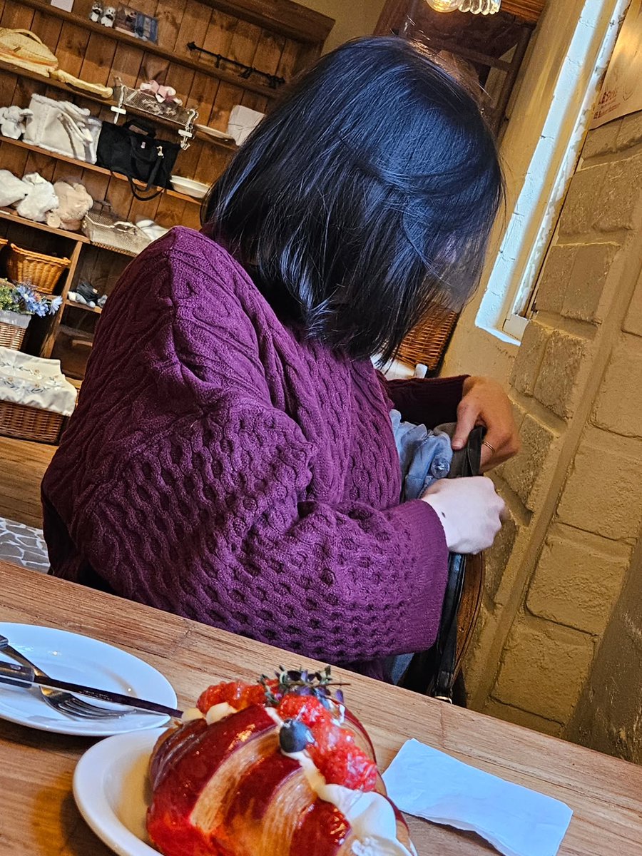 TSonho's tweet photo. 이쁨 그 자체 https://t.co/t6XBGhzGuM