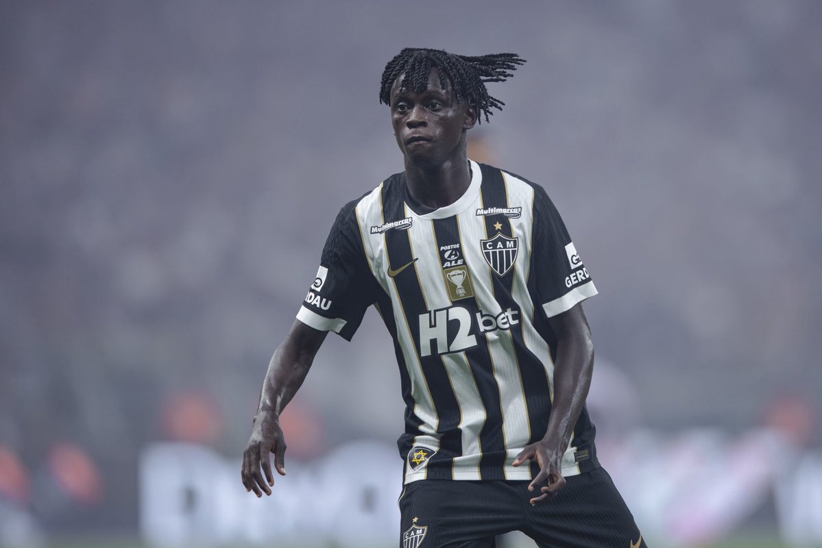 GaloCareca21's tweet photo. Galo votando a favor de limite de estrangeiros é um tiro no próprio pé com o EXCELENTE PROJETO de captação de jogadores na Africa.

RETROCESSO https://t.co/dgBGEHMzmJ