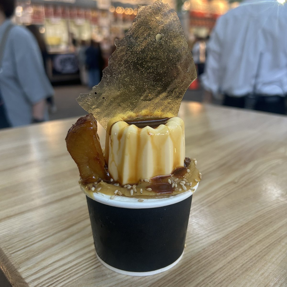 matarumataru's tweet photo. おはにゃんこ(^・×・^)

昨日からお仕事１週間休み取って
毎年恒例の色々食べ歩き２日目
本日はJRの一日散歩きっぷ使って
千歳や小樽行ってきます〜😆

ついでに昨日
オータムフェストで食べたヤツ

プリンソフト
ハンサム焼き

後日行く予定を急遽予定変更
ちょっとだけ食べてきた
理由は後日… https://t.co/smpFg1OfAL