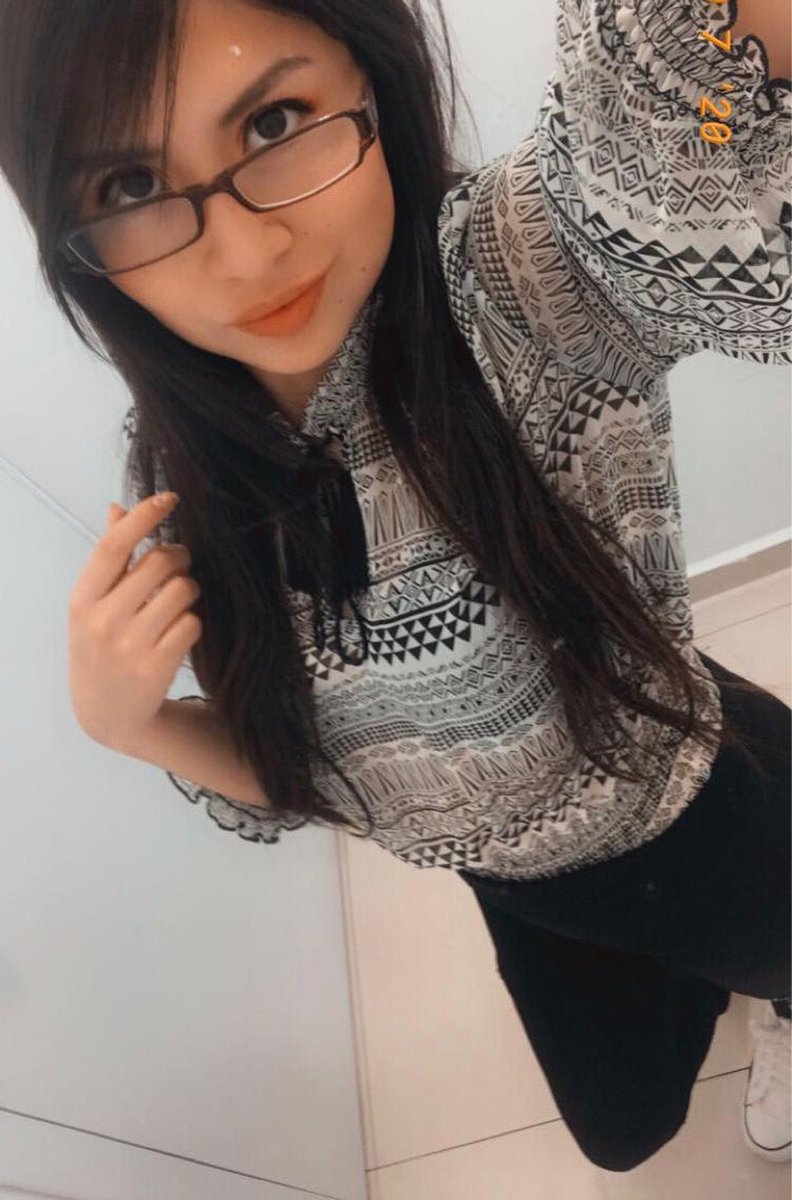 LeticiaGme12092's tweet photo. les gusta está puta es esposa del pendejo de @Hotwife53660 está embarazada ya y es de su jefe el de la primera foto y cree que es de el jajaja pinche pito chico si la conocen dejen sus comentarios https://t.co/64bHd7OQVt