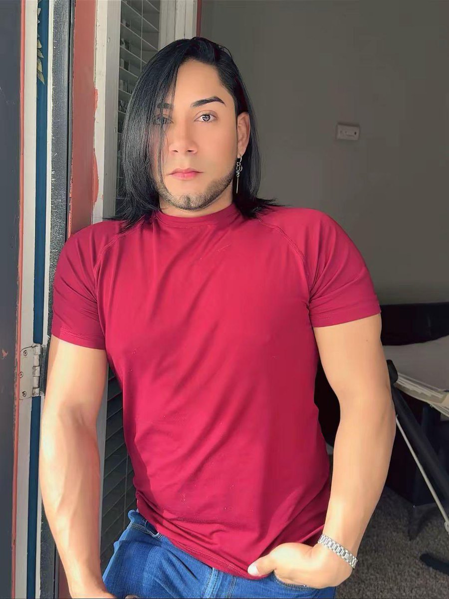 Smit02brayan's tweet photo. * Camina, que caminando es cuando uno conoce lo que brinda la vida. ✨🫦��️ https://t.co/meJxakfYsg