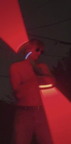 titfisto's tweet photo. Seeing red https://t.co/dcg8SG4hqi