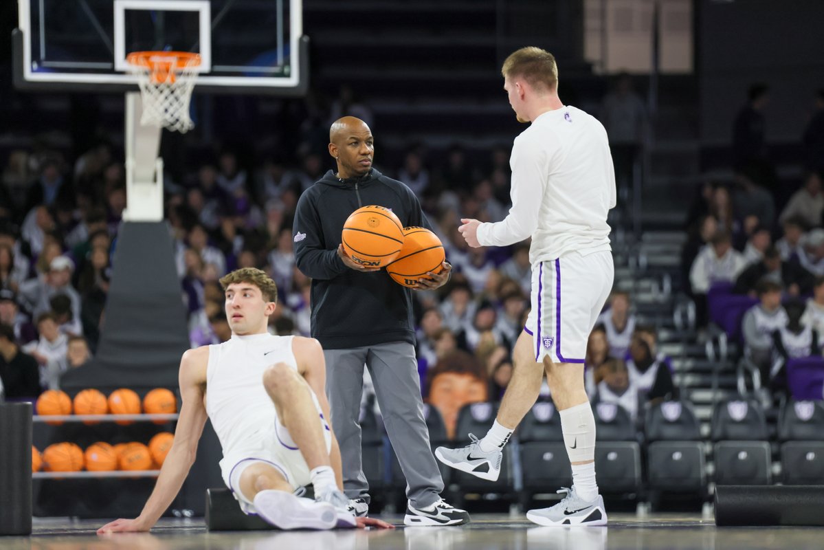TommieMBBall's tweet photo. The work behind the work π«‘
Happy Equipment Managers Appreciation Week to Cortez Robinson!
From practice to game day, your preparation, consistency and willingness to do whatever it takes help set our team up for success
We appreciate you, Cortez! ππ
#RollToms | #USST https://t.co/OrTNroaRrd