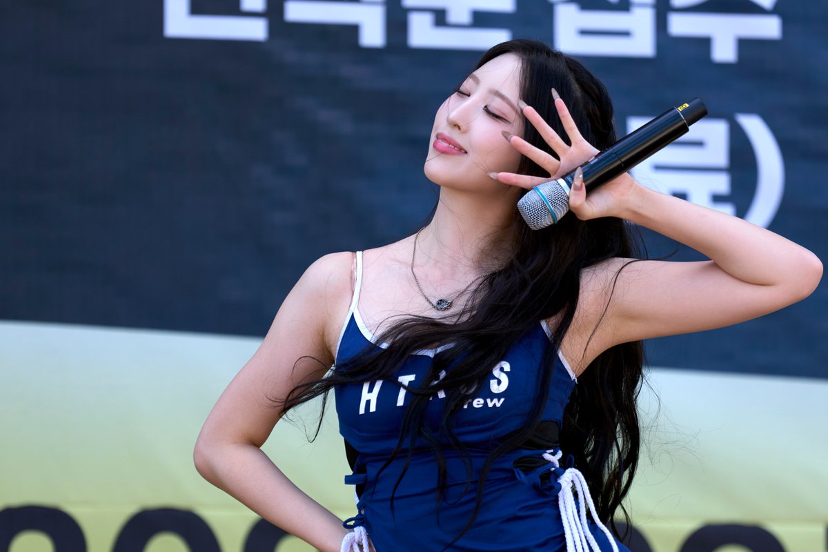 ayaya_aya__'s tweet photo. 260919 서울 헤리티지&amp;웰니스 걷기축제
Pretty Girl Cover 아야 Aya 직캠 Fancam
Youtube: https://t.co/LWFLVT2NDK

#위나 #아야 #wena #aya https://t.co/NvELaA1F41