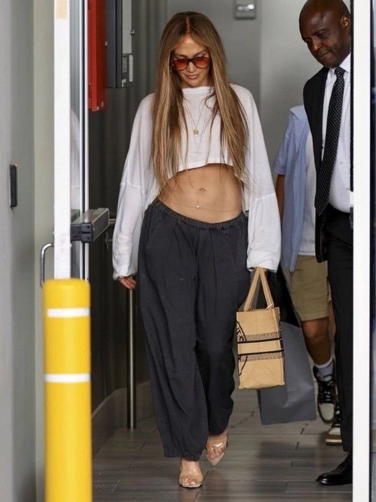 jenniferl8787's tweet photo. Do you love #Jlo ? https://t.co/rADaPQo75F