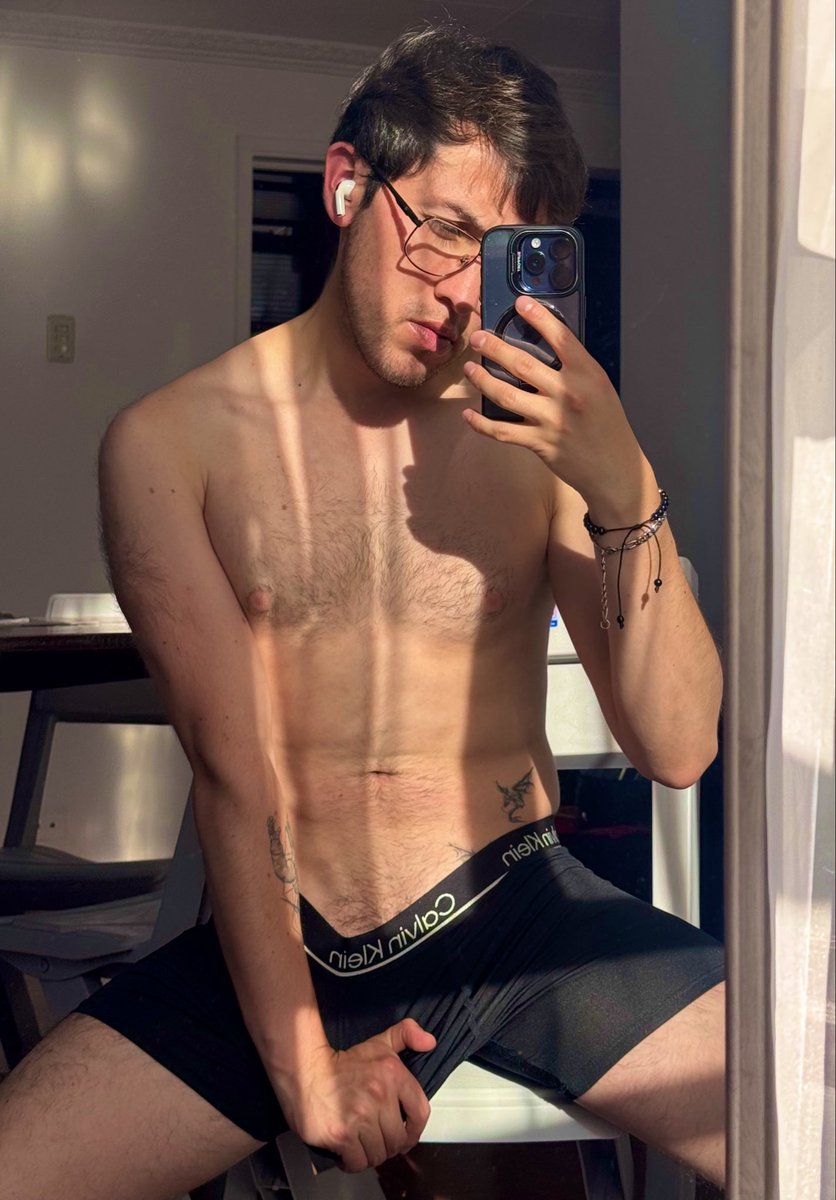 felipe_co_98's tweet photo. Golden hour 🤭🙈

OnlyFans: https://t.co/PB1iWfpz4w
Instagram:https://t.co/wOkLhbw8AQ
TikTok: https://t.co/IIYyzQWagR
UV: https://t.co/wdRZgBSn1K https://t.co/W30sWHeHNQ