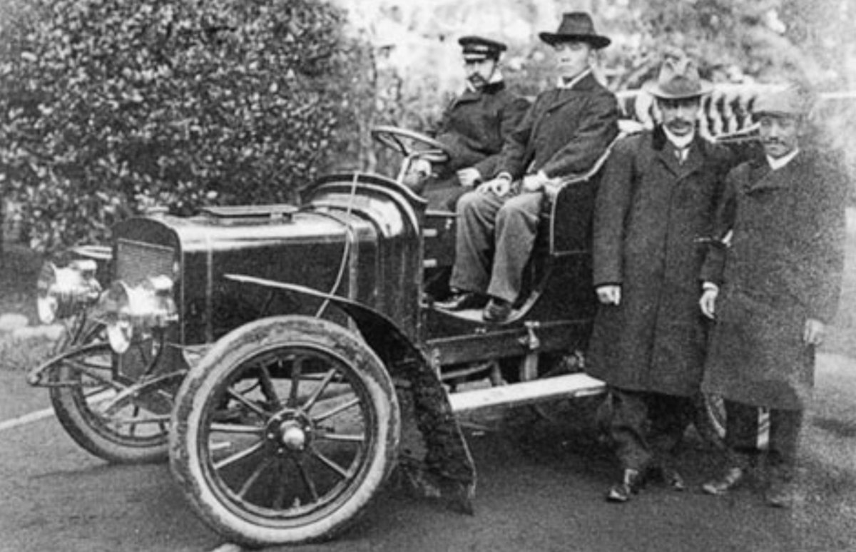 alansari's tweet photo. A major milestone for Saudi Arabia. Crown Prince Mohammed bin Salman unveiled the first Saudi EVs, designed, engineered &amp; manufactured in the Kingdom.

It brings to mind Japan's first domestically manufactured car in 1904, during the Meiji era.

A great day for Saudi industry🇸🇦🚘 https://t.co/mwzxPvFowp