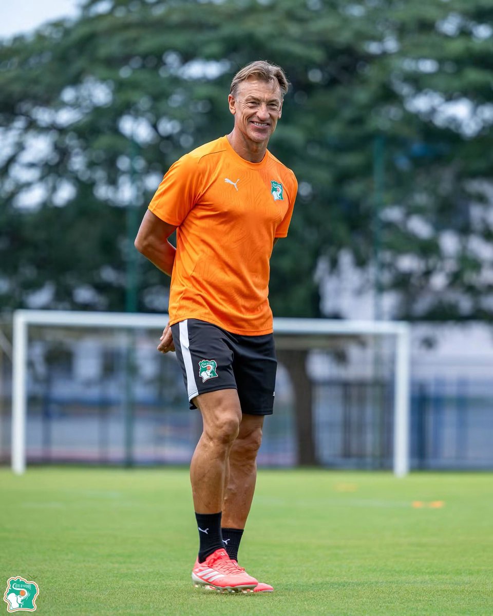 saedeciv's tweet photo. Le staff technique #civ #civ225 https://t.co/INKsmRthmR