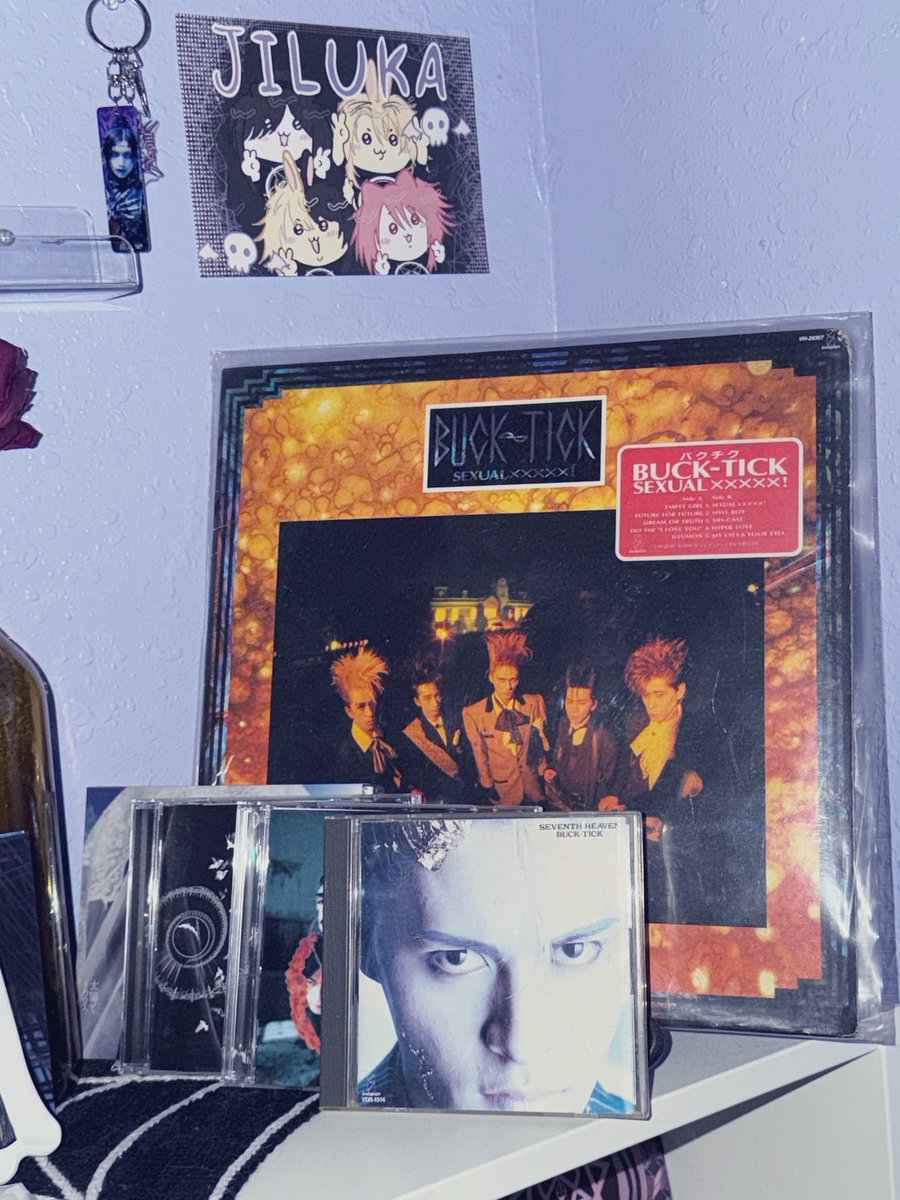 ssanslogique's tweet photo. 39 yrs of B-T 🥳
My small collection I hope to continue growing 🖤 https://t.co/fAJrFqnTi5