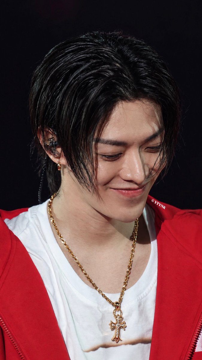 yutayank's tweet photo. A heart full of butterflies and a smile full of warmth 🤍 https://t.co/mbAbS6EbXd