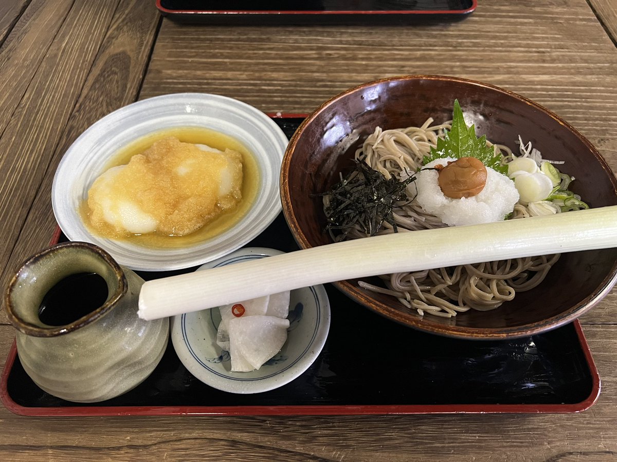 retamo94's tweet photo. 9月21日
敬老の日。シルバーウィークを利用して会津旅行中です。雨でしたが念願の大内宿へ。#ねぎそば #そば #蕎麦 #SOBA #毎日そば生活 #路麺 #蕎麦活 #そば生活 #蕎麦スタグラム #自炊 #朝活 #自宅ごはん #麺 #麺スタグラム #大内宿 #こめや https://t.co/IzlHOrCHNt
