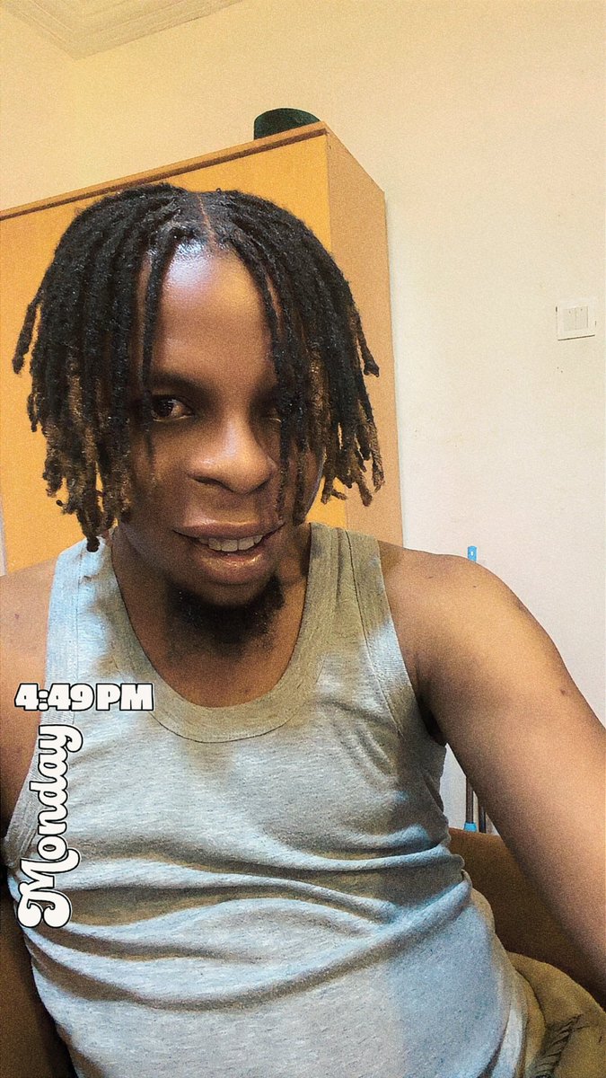 RCoded5's tweet photo. Just an hustler trying to make myself proud https://t.co/dAFDtIYiEc