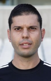 Dexter_nn_nn's tweet photo. Este desgraciado es Daniel Jesús Trujillo Suarez.
Ayer estaba como encargado del VAR, y es el máximo culpable desde esa querida herramienta de multitúd de jugadas y partidos robados al Madrid.
Pongámosle cara, que no se nos olvide. https://t.co/Z4PPTyMzQg