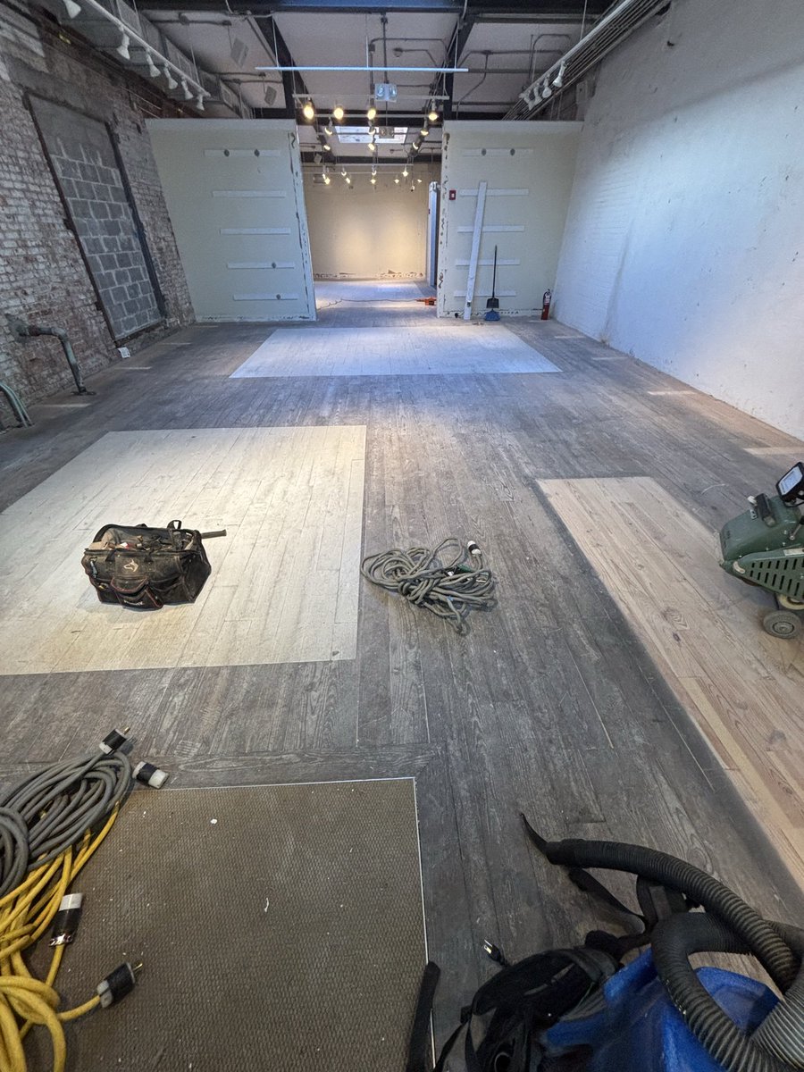 Pumawoodfloor's tweet photo. Commercial Hardwood Floor Sanding and Refinishing in Brookyn - NYC 🗽 https://t.co/ripx1VQcB5 #sanding #hardwood #refinishing https://t.co/4krhkiHj1q