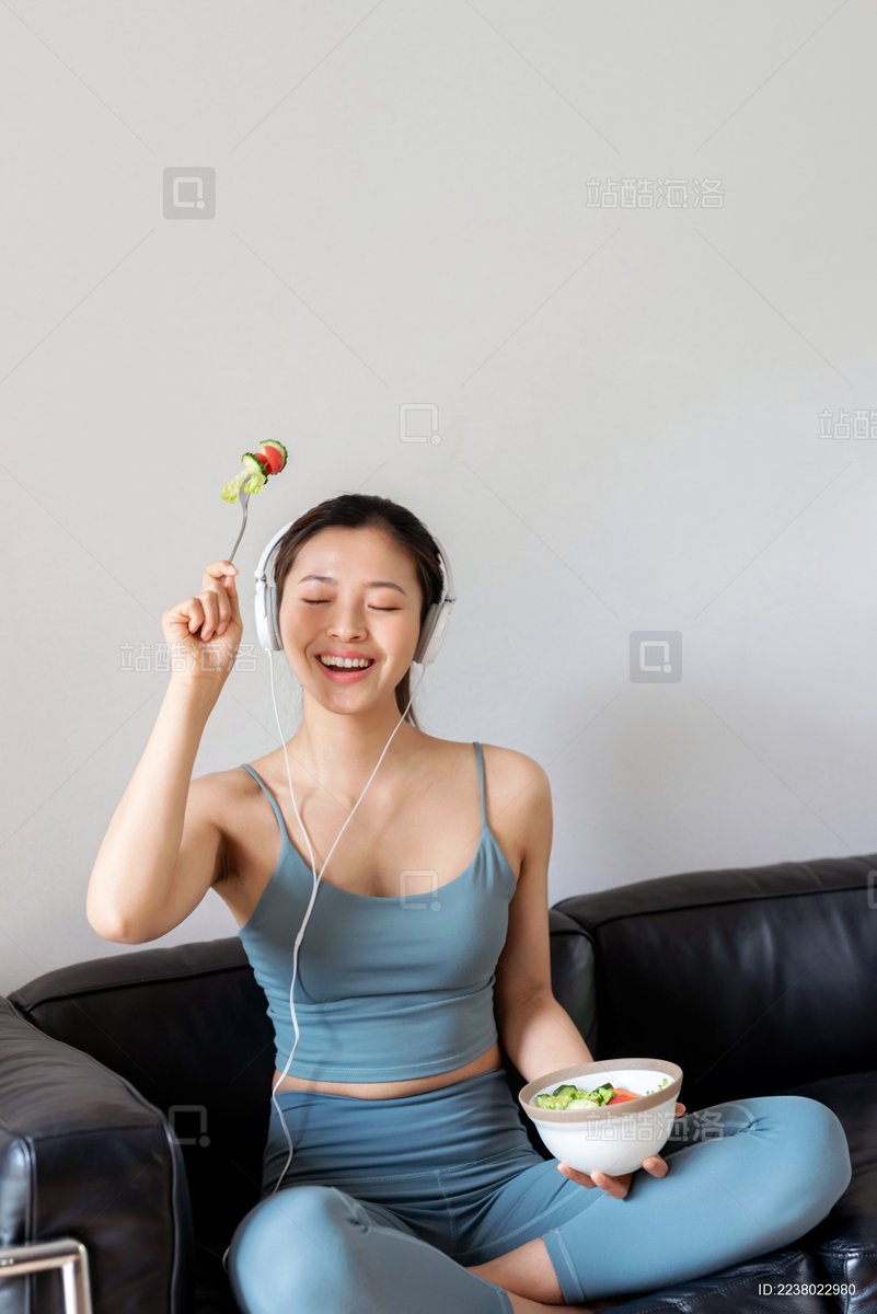 Consi_'s tweet photo. Small daily steps count! Add 10 mins of stretching after meals to boost digestion, lift energy, and ease muscle tension. Your body will thank you—consistency beats perfection!， https://t.co/KPGED0V67h