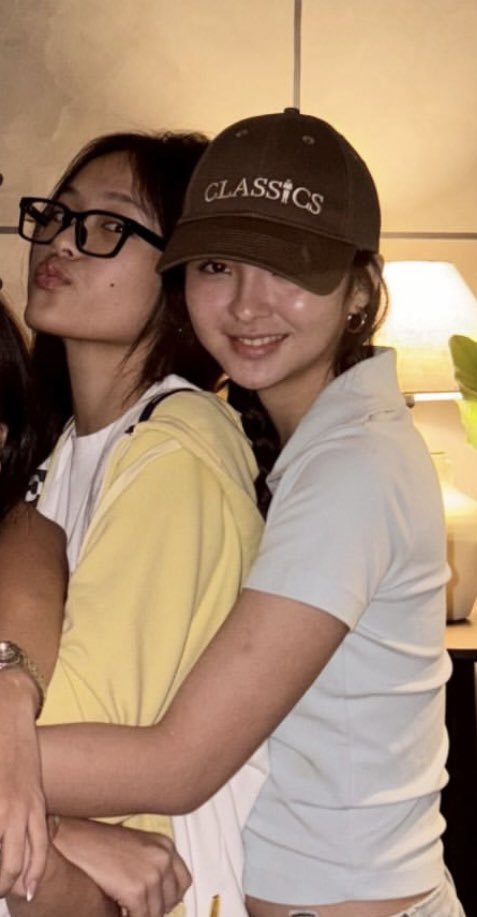 amboningbykai's tweet photo. salamat sa buhay niyo kairain https://t.co/sxrMPaVhd9