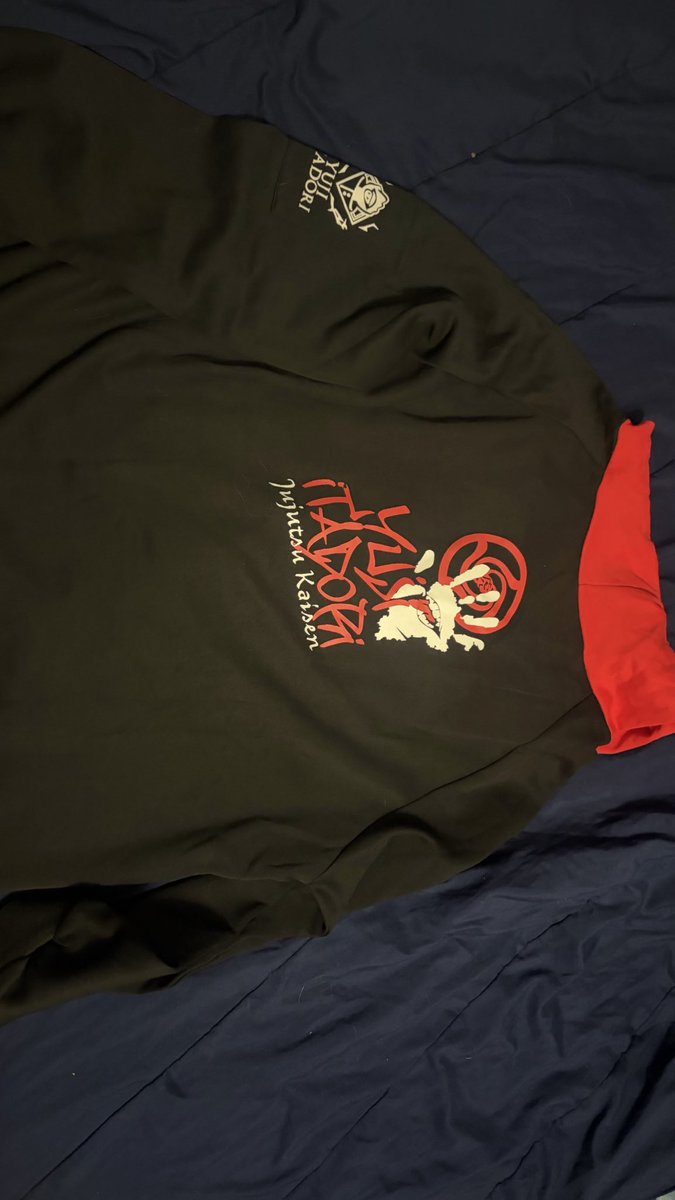itafushist09's tweet photo. MY YUJI HOODIE IS HERE https://t.co/Dbt1AegcYi