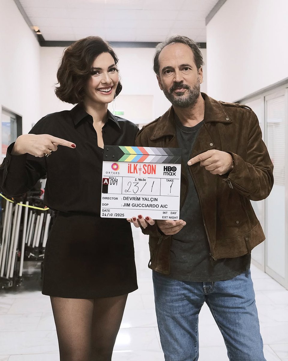 EdsonNeyma's tweet photo. Güneş ve Serkan’ın hikayesi artık sete çıktı. 🥹 3. sezonuyla yakında sadece HBO Max’te, . https://t.co/2A3Uym25A5