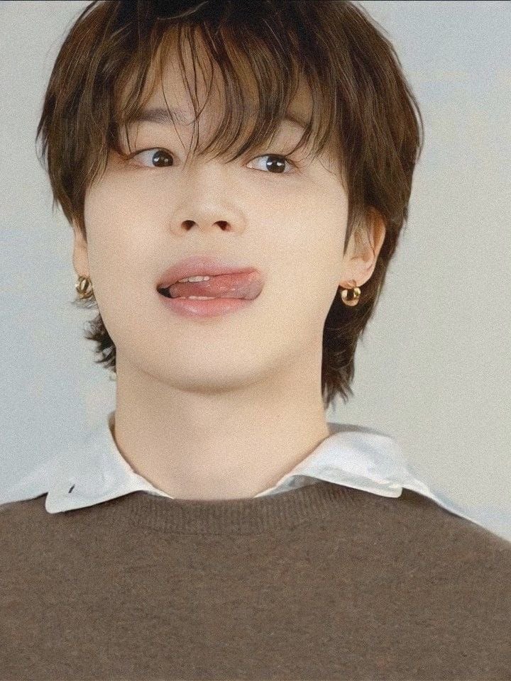 jajangmyeonJkJm's tweet photo. Quando androginia não tem absolutamente nada a ver com cabelo loiro e comprido… https://t.co/PdK1J1QPtA