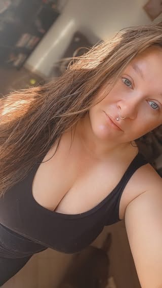 VictoriaOroci's tweet photo. How can I rebuild myself? It’s been a month since I lost my husband… everything feels surreal.. https://t.co/gvcYOG4tSC