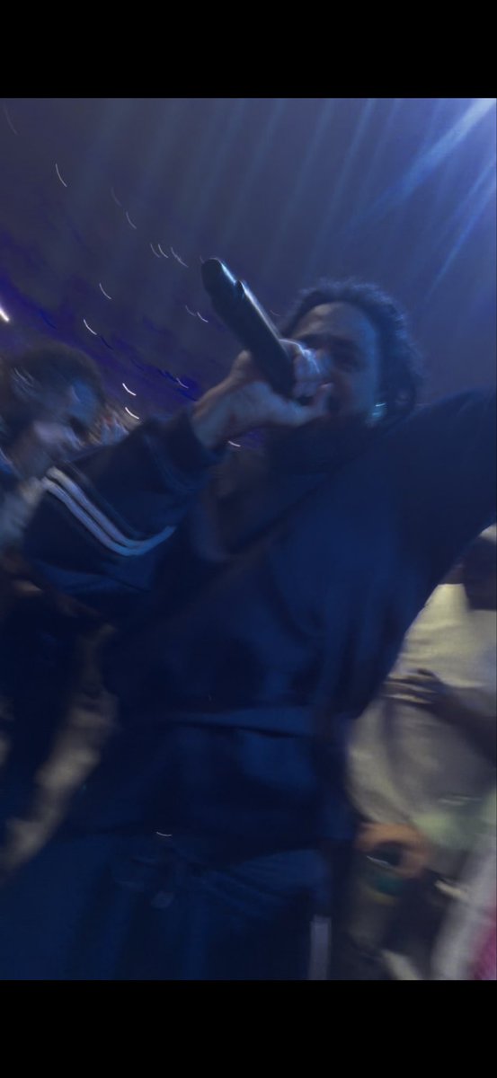jcolecoded's tweet photo. A fever dream but it’s in my camera roll… & it actually happened. #Coleworld https://t.co/a9suVBbb7d