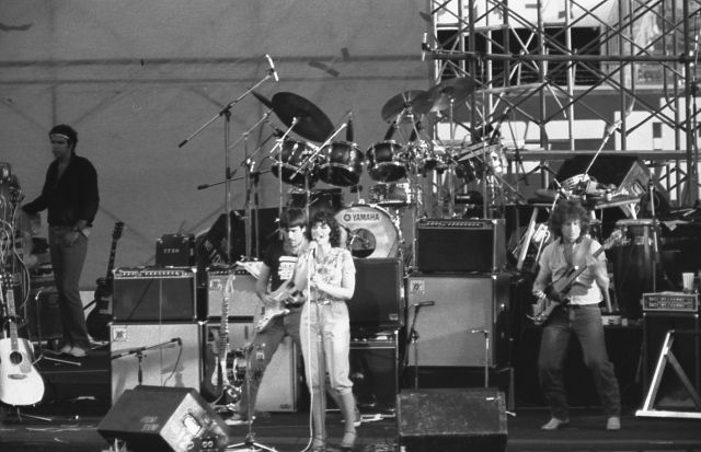 33miura's tweet photo. Linda Ronstadt at California Live
#JDSouther
#LindaRonstadt
#JamesTaylor https://t.co/TVUMtmriWp