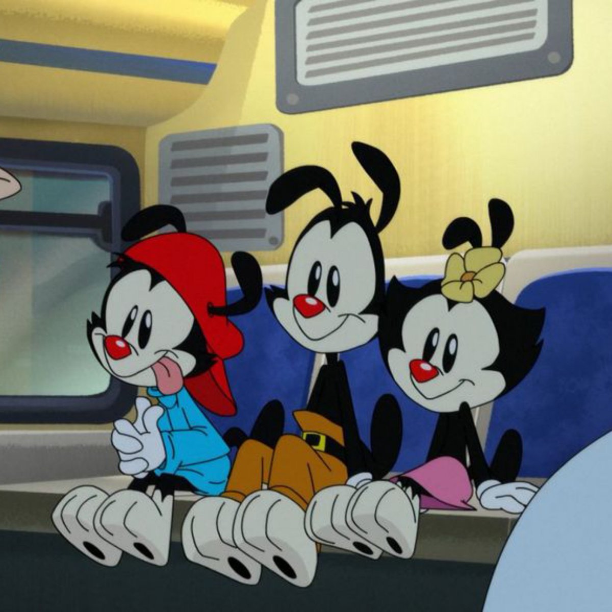 CherryUgly666's tweet photo. Come to think of it Bugs has 450 nieces and nephews,while he being the 'star' of the family only had 3 kids

He’s an embarrassment to his species /jk 

#Baffy #Coyotevsacme #Looneytunes https://t.co/u34HwKaUaN