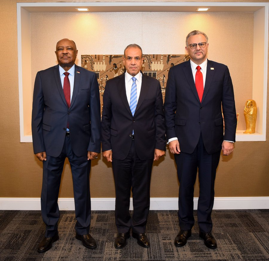 US adviser meets Sudan/Egypt FMs in NY, pushes humanitarian truce & peace talks