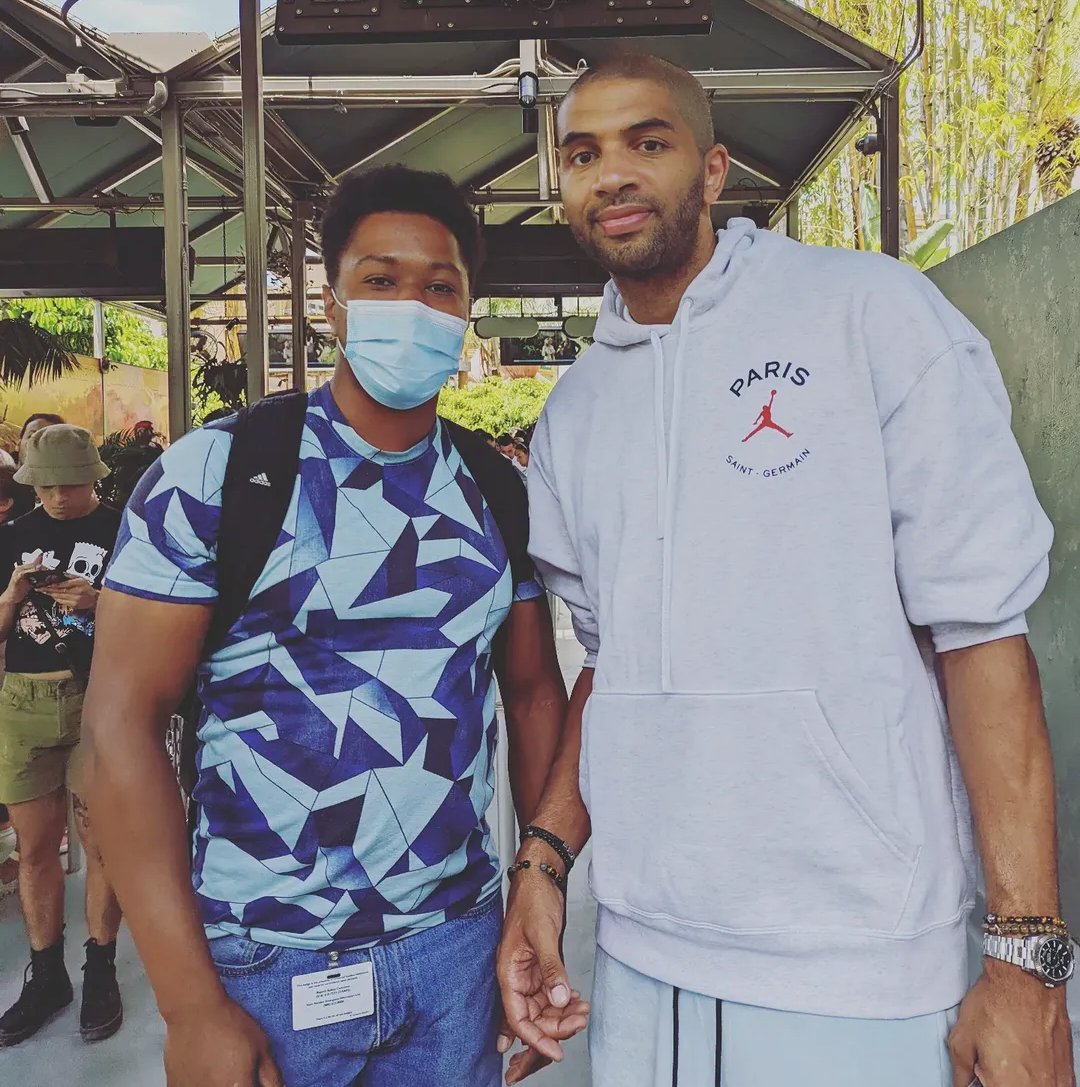 HazelwoodMarcos's tweet photo. @nicolas88batum Congratulations on your retirement from the game. Excited for what the future holds. Thank you for the pic at universal. https://t.co/W4J1iLOvK5