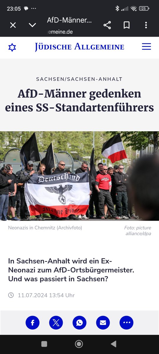 WahnSager's tweet photo. Fast können einem die deutschnationalen AfD-Nazis leid tun: Sich von einer lesbischen FRAU, mit einer unpatriotisch im Ausland lebenden, fremdbesamten Migrantin verheiratet, jetzt auch noch vorwerfen lassen zu müssen, sie seien Linksextremisten! 😂
#AfDmachtdumm https://t.co/BgOlMncSEm